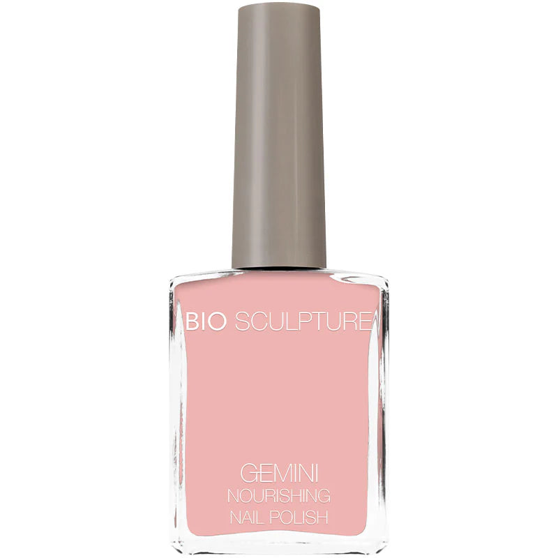 Bio Sculpture Gemini Nail Polish No. 230 Pink Foundation – vegan, soft powder pink nail polish for a delicate, elegant manicure