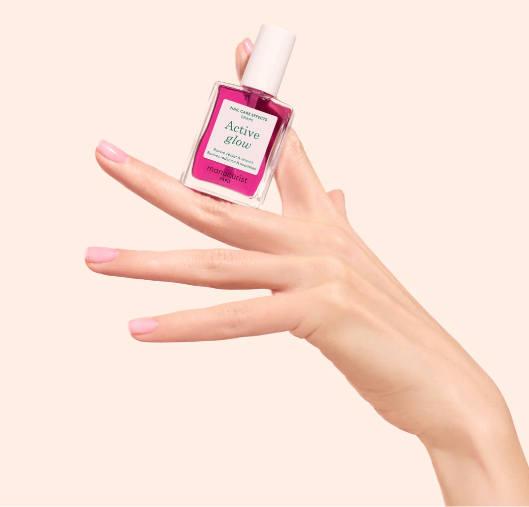Manucurist Paris Active Glow Grape 15ml – lilac gloss effect nail care polish, 83.5% bio-sourced, enriched with grape extract and sweet almond oil, vegan, cruelty-free, hydrating and strengthening, London Nail Vault