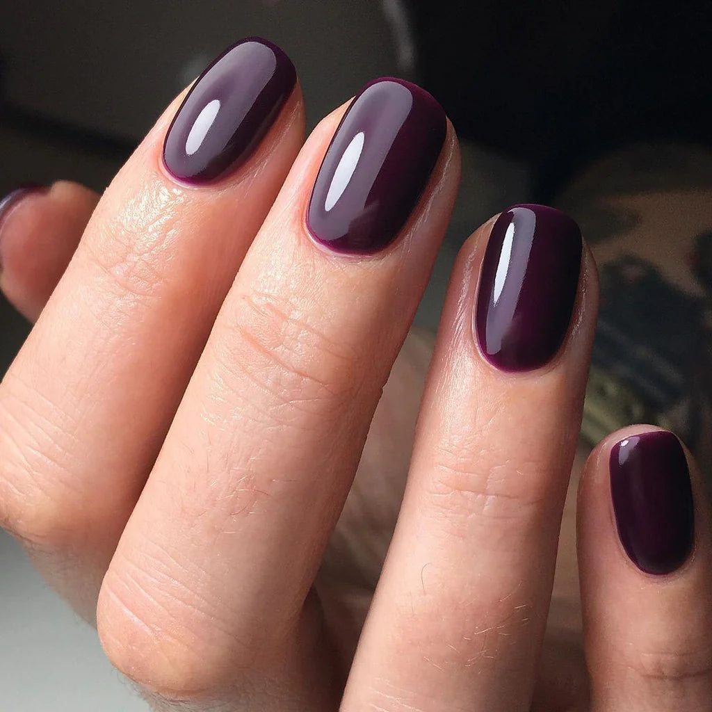 Close-up of Bio Sculpture Gemini Nail Polish No. 200 Beauty of Perfection polish on light skin – non-toxic, delicate pink shade for a refined, everyday nail look
