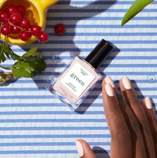 Close-up of Manucurist Paris Green Range Crème – soft, non-toxic nude polish for natural, elegant manicures