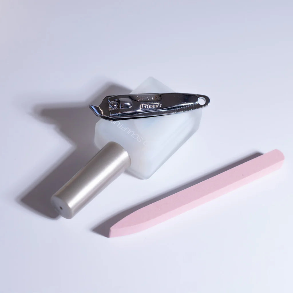 Cuticle Nipper with Side Blade – stainless steel precision tool for professional nail and cuticle care