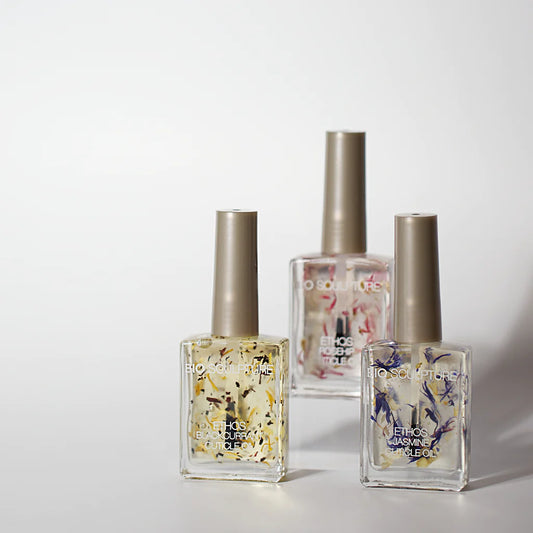 Bio Sculpture Gel Ethos Jasmine Cuticle Oil on light skin – nourishing, plant-based oil for revitalised, moisturised nails