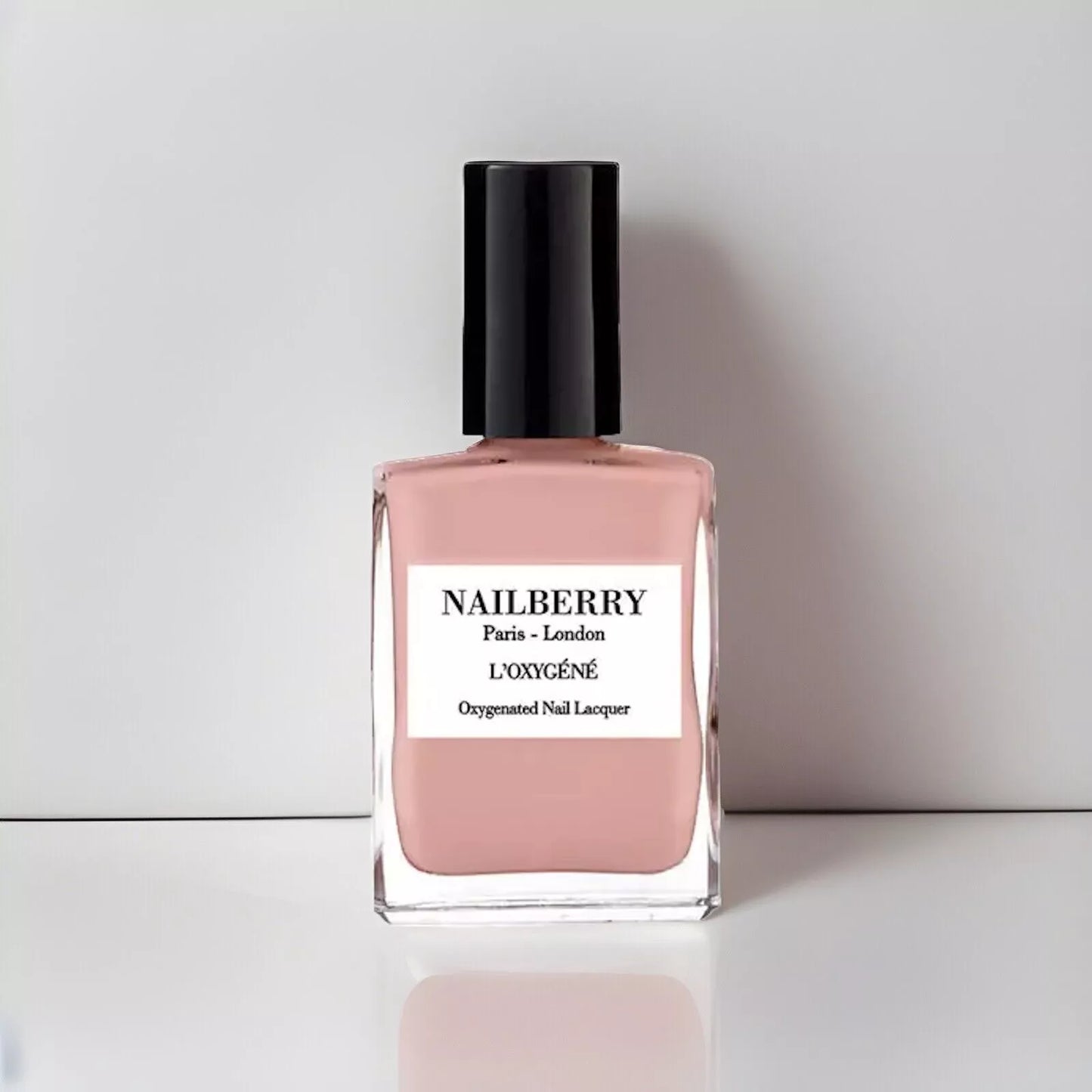 Nailberry L’Oxygéné Oxygenated Nail Polish Flapper 15ml – vegan, breathable deep red polish for glamorous manicures