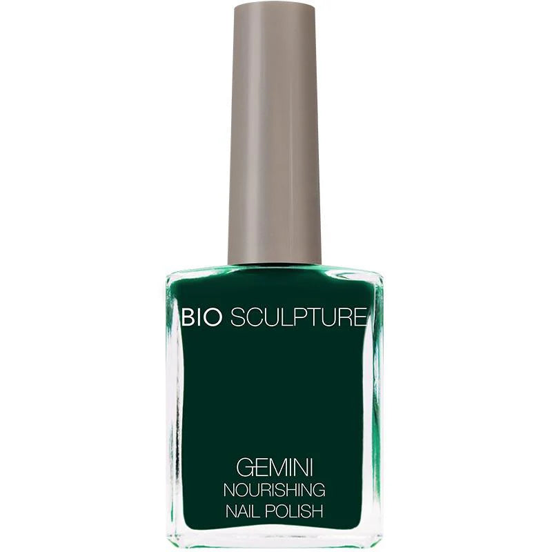 Bio Sculpture Gemini Nail Polish No. 183 Free Lovin – vegan, dark bottle green nail polish inspired by Lydia Millin Evergreen for a bold, sophisticated manicure