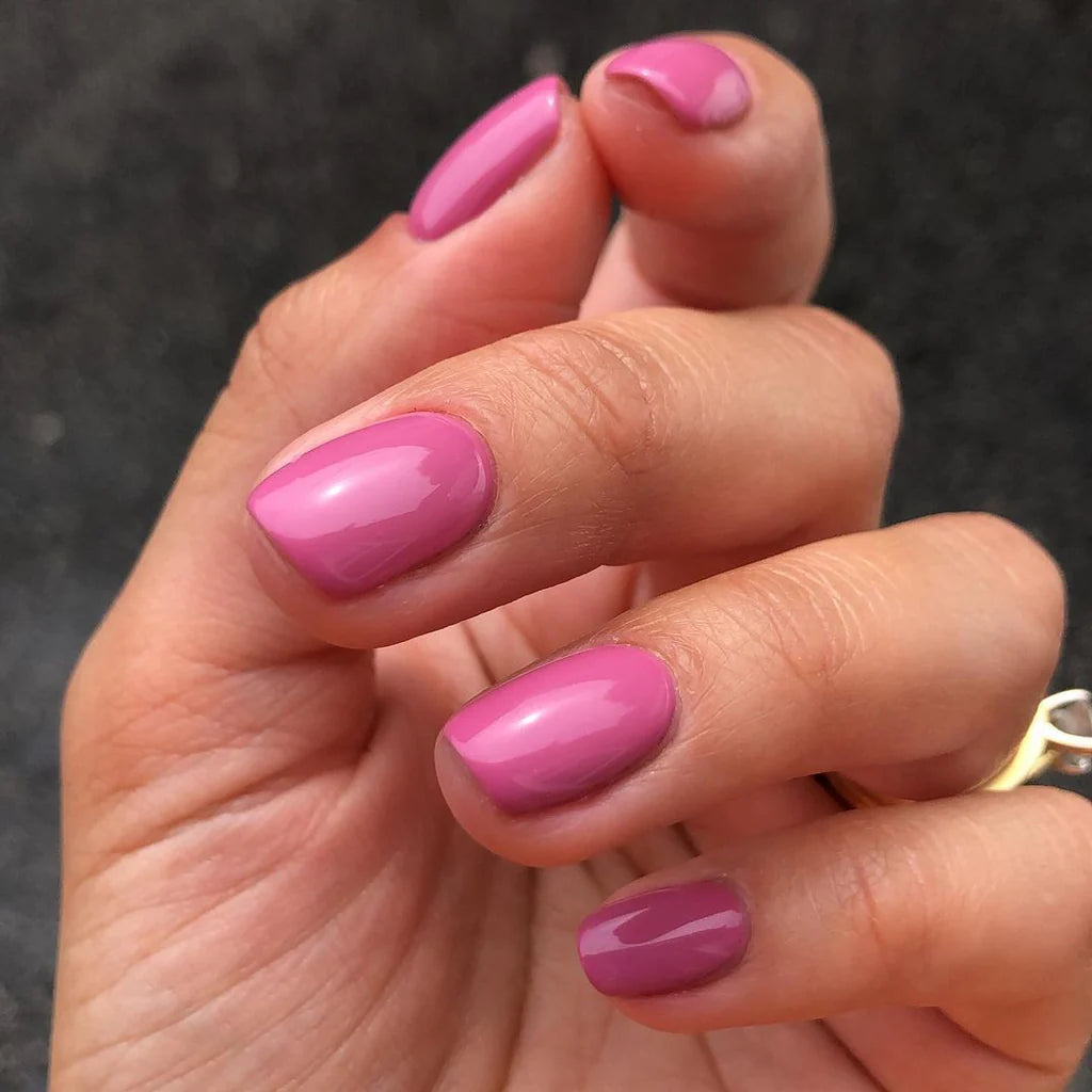 Close-up of Bio Sculpture Gemini Nail Polish No. 271 Happy Hydrangea polish on light skin – non-toxic, soft pastel shade for a refined, everyday nail look