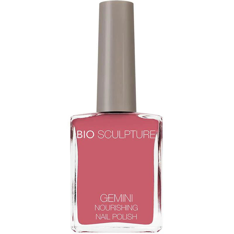 Bio Sculpture Gemini Nail Polish No. 6 Sugar Kiss – vegan, cool rose-pink nail polish for a fresh, elegant manicure