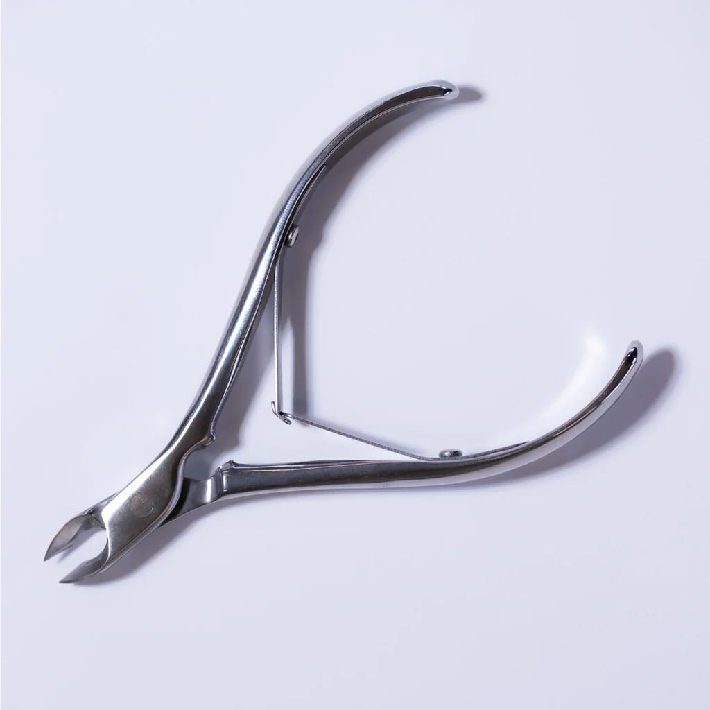 Bio Sculpture Premium Cuticle Nipper – professional-grade stainless steel tool for precise cuticle care and salon-quality manicures