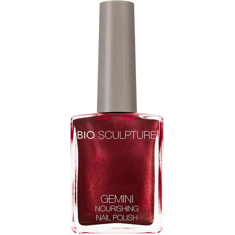 Bio Sculpture Gemini Nail Polish No. 21 Ravishing Ruby – vegan, burgundy red nail polish with a light sheen for a rich, elegant manicure