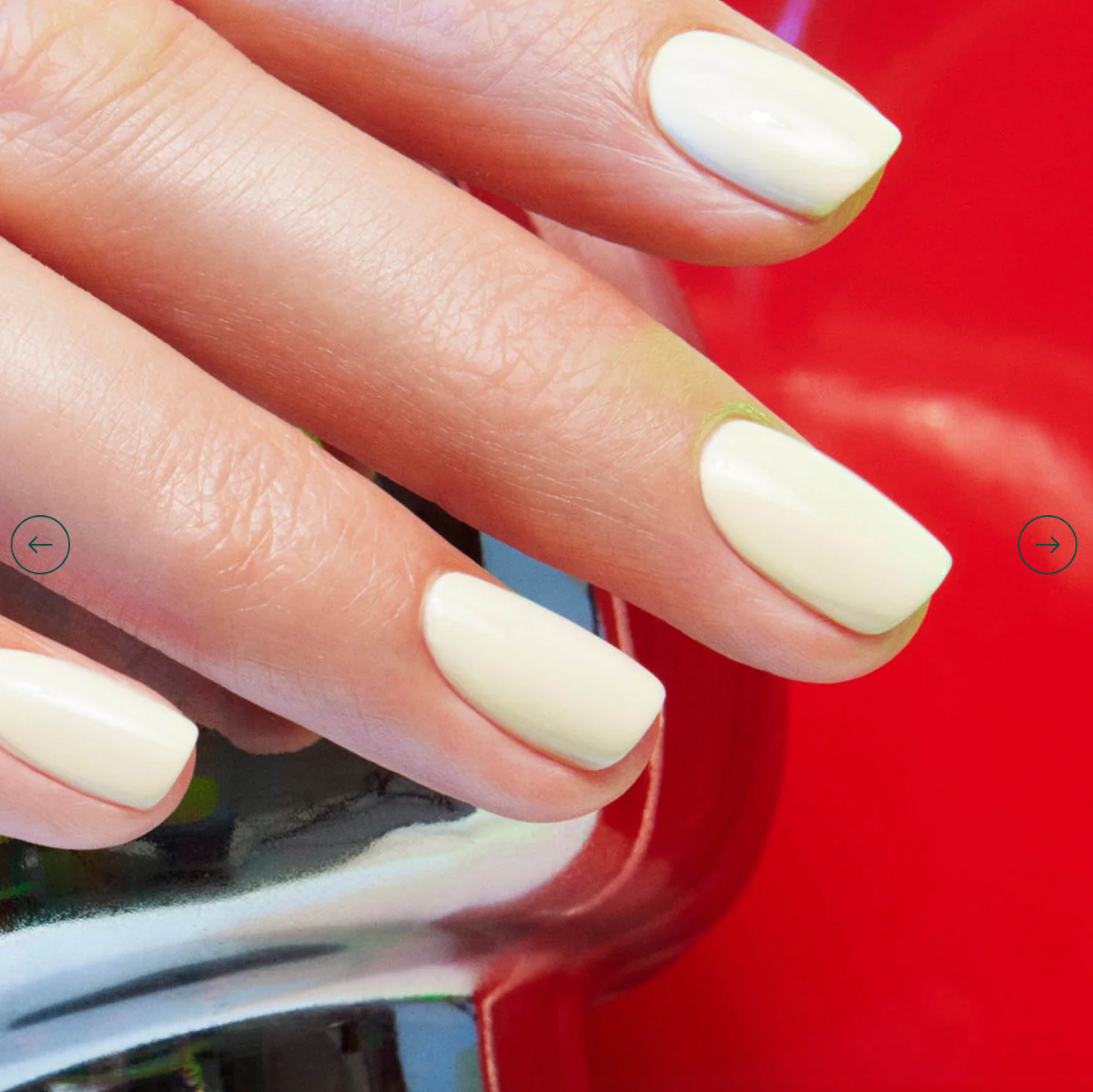 Close-up of Manucurist Paris Green Range Shell Beige – soft, non-toxic beige polish for elegant, understated manicures