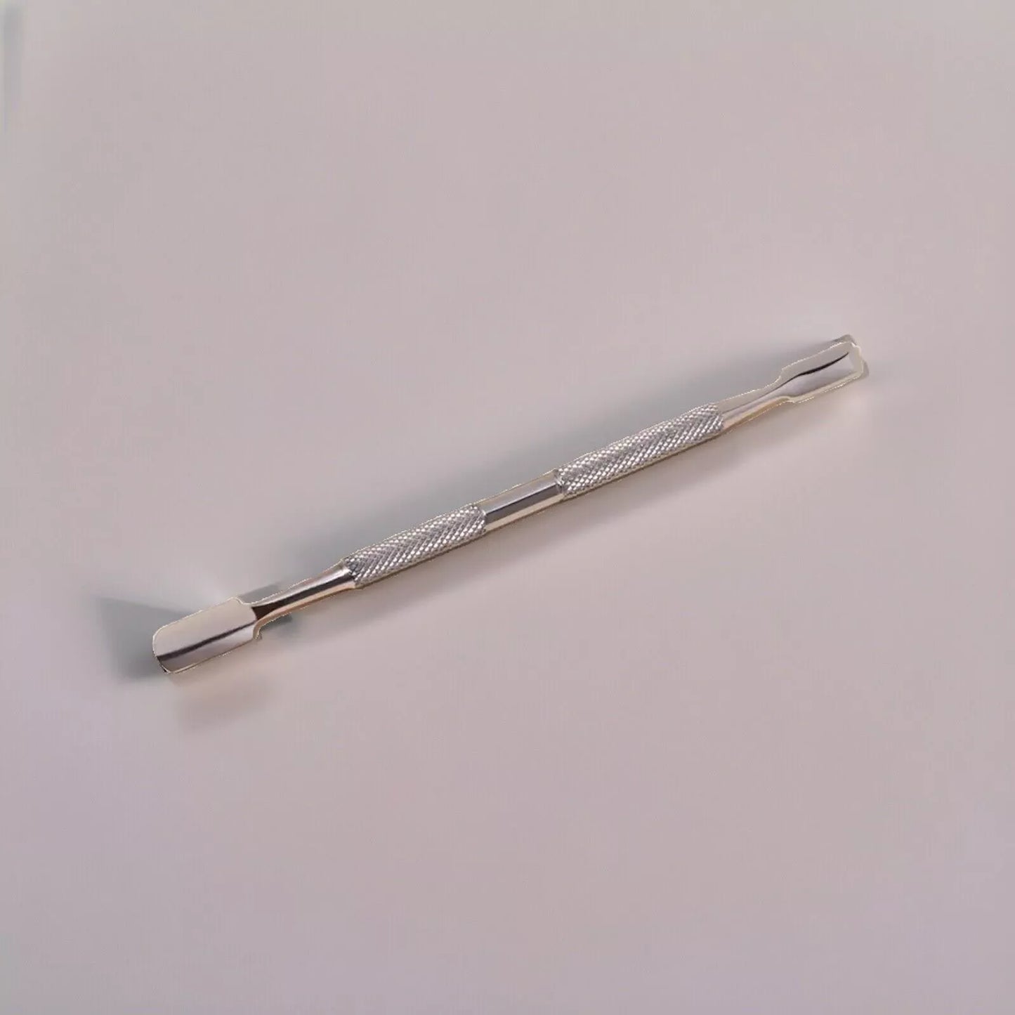 Manucurist Paris Steel Cuticle Pusher – professional stainless steel tool for precise and gentle cuticle care