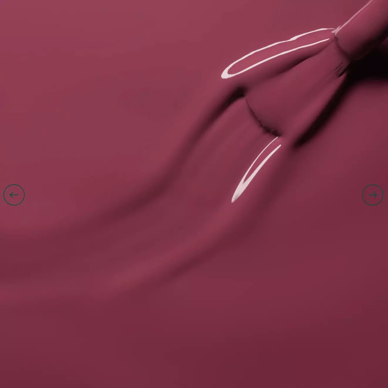 Close-up of Manucurist Paris Green Range Victoria Plum – rich, non-toxic plum polish for elegant, long-lasting nail looks
