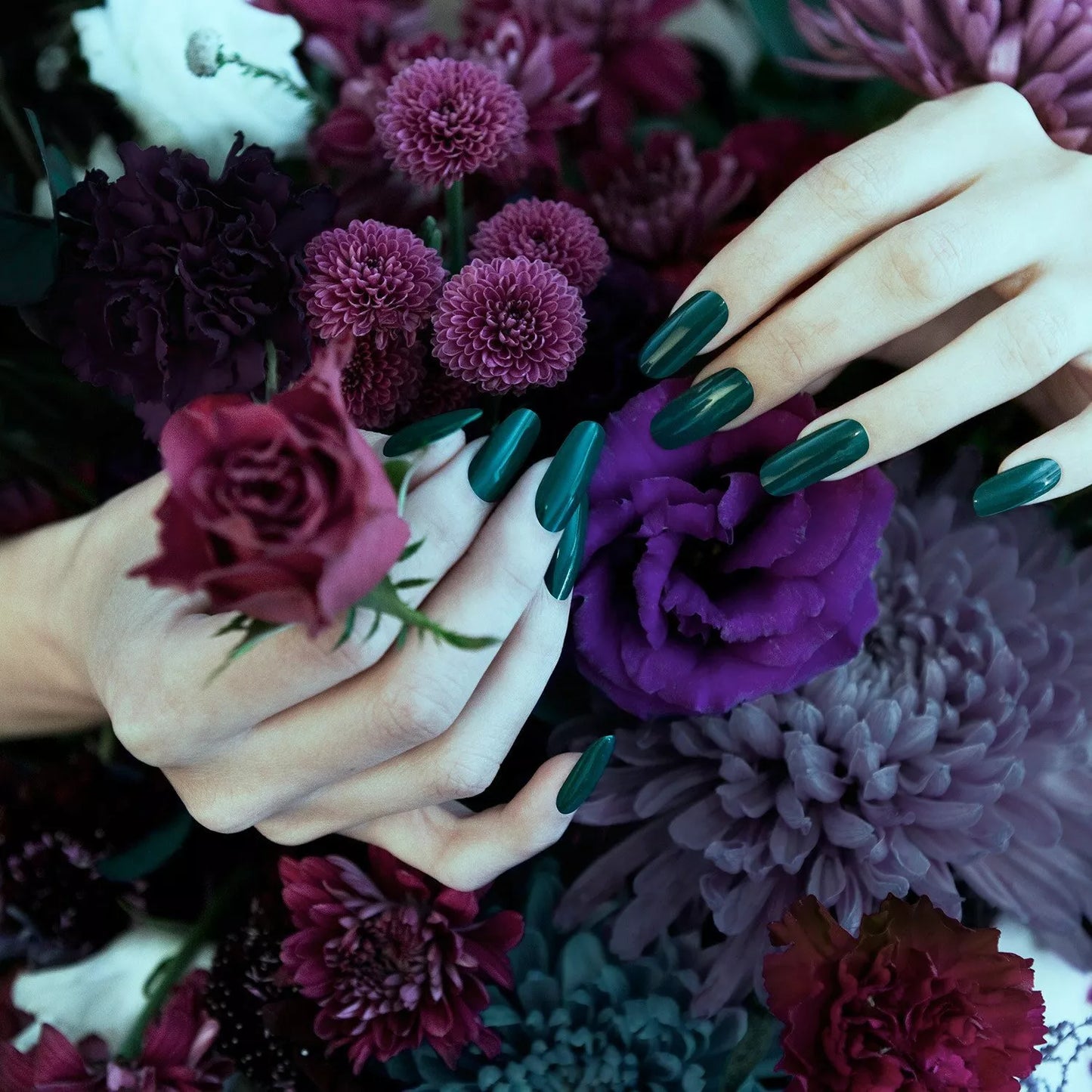 Bio Sculpture Gemini Nail Polish No. 201 Wilting Bouquet – Long-lasting vegan green nail polish, 14ml, cruelty-free, elegant eco-friendly colour