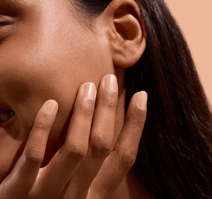 Manucurist Paris Active Smooth 02 15ml – Smoothing CC care polish with sheer golden veil, 75.5% bio-sourced, vegan, cruelty-free, ridge filler, hydrating and strengthening nail treatment, London Nail Vault