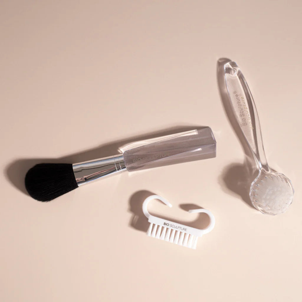 Bio Sculpture Dusting Brush – ergonomic, cruelty-free nail tool with soft bristles for professional-quality nail preparation and clean-up