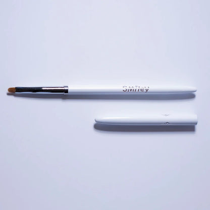 Smiley Brush No. 4 - Precision Tool for Detailed Nail Art