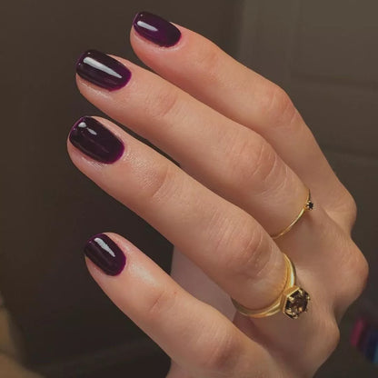 Bio Sculpture Gemini Nail Polish No. 112 On the Dark Side 14ml – rich, vibrant dark nail polish, vegan and non-toxic. Deep, long-lasting shade for bold, elegant manicures
