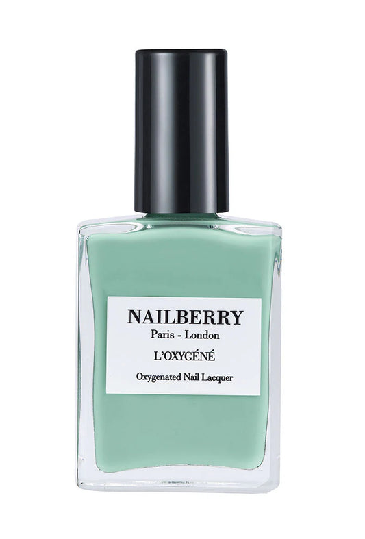 Nailberry L’Oxygéné Oxygenated Nail Polish Wild Sage 15ml – vegan, breathable sage green polish for stylish manicures
